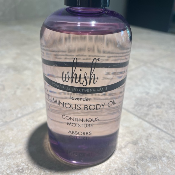 Whish lavender luminous body oil. - Picture 3 of 3